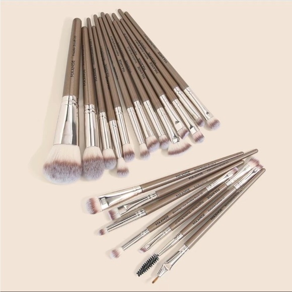 MAANGE The Brush 20pc Makeup Brushes Set - Picture 8 of 11